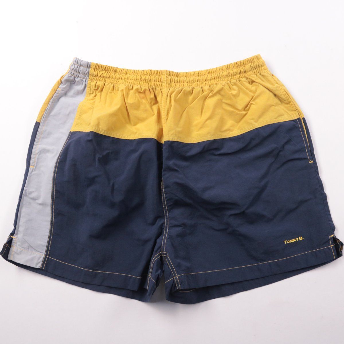 шорты Tommy B.